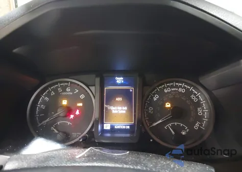 2016 Toyota Tacoma Trd Off Road z USA, uszkodzony, nr VIN 3TMCZ5AN3GM042390